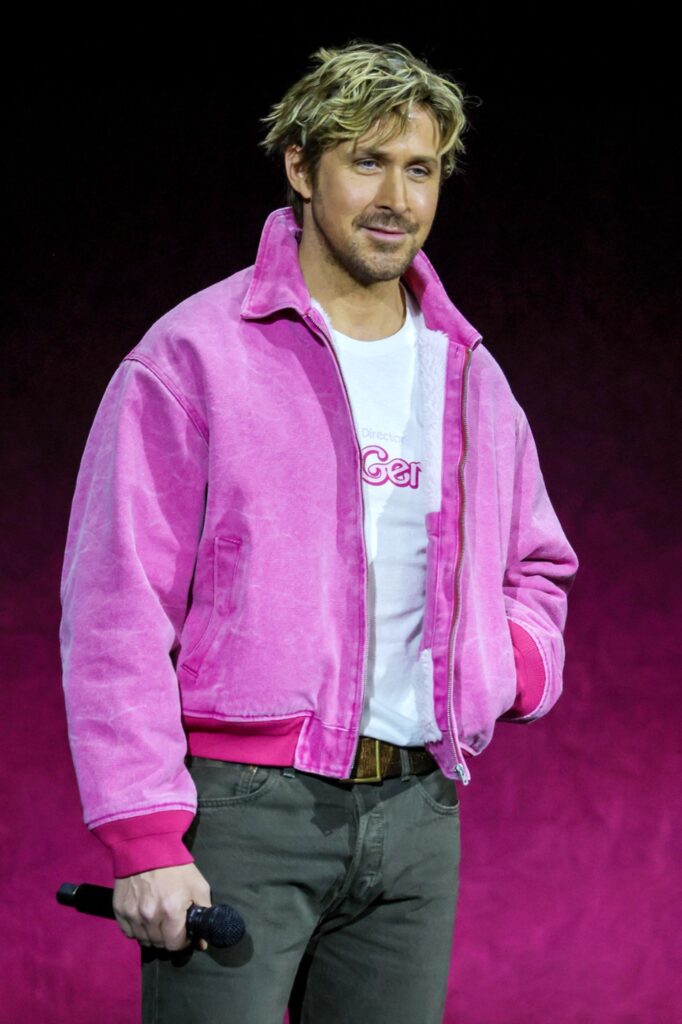 Ryan Gosling in pink Carhartt